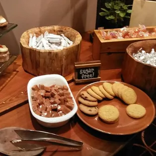 Dessert display