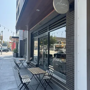 Outdoors on Morse Street. Look for paid street parking around the corner before pulling into one of the lots.