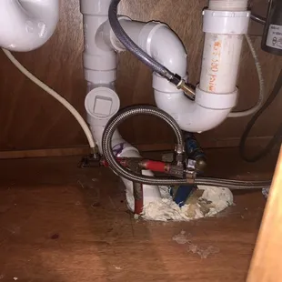 Water shut off valves