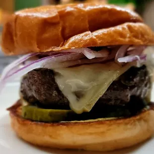 House ground 1/2# Cheeseburger.