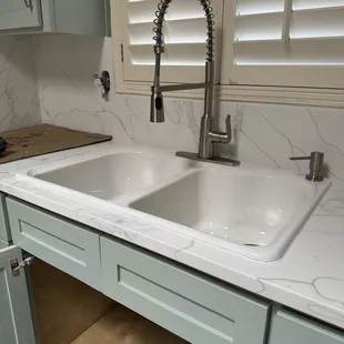 Got a Plumbing leak? Call us at 915-213-1515
Toilets, Water heater, outside hose valve and more.
