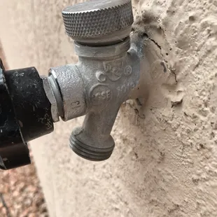 Leaking hose bib! Replaced with new hose bib. Leak fixed! 915-213-1515 www.PlumbingGuysOfElPaso.net