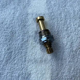 Faucet stem valve