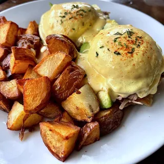 Avocado, Spinach & Tomato Benedict