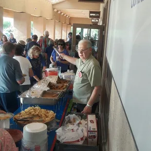 Buffet at Plunketts!