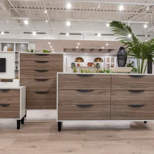 Custom furniture featuring Italian-imported moisture and pest resistant Cleaf finishes. Locally made in Hawaii.