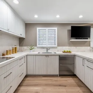 Custom kitchen cabinetry for an East Honolulu home. Designed and manufactured locally in Kapolei, HI with moisture-resistant materials.