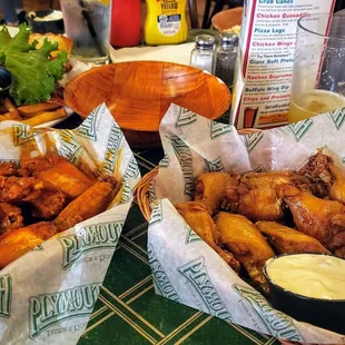 $20 wings for $11 dollars on Sunday!