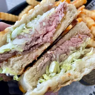 I absolutely love when the Roast Beef looks like this. Tom Cat Panini