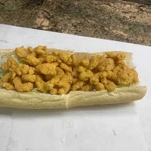 Shrimp poboy