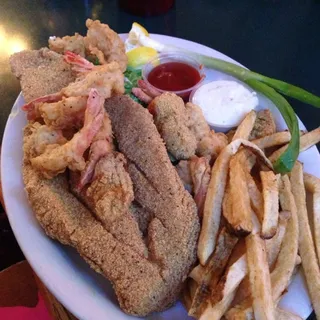 Fried Catfish & Shrimp Platter