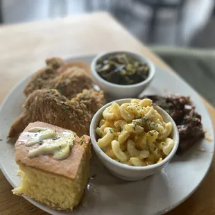 Chicken and Brisket platter was delicious.