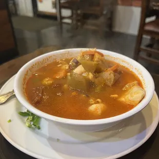 Siete Mares (seafood soup)