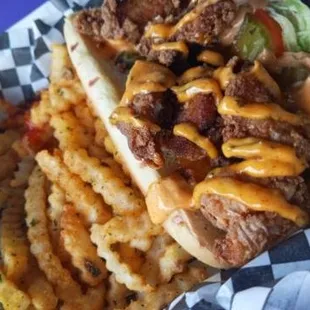 Oyster Po&apos;boy &amp; Fries