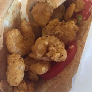 Fried shrimp poboy