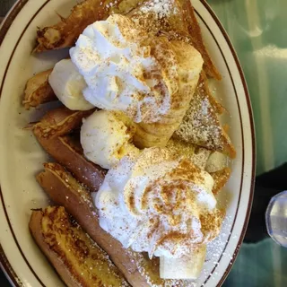 Banana-Topped Pancakes