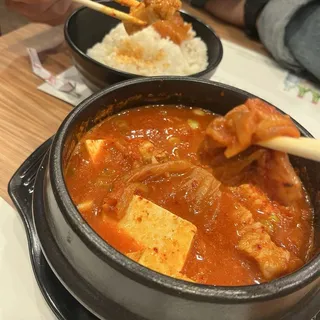 Kimchi Jjigae /