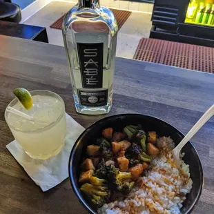 Enjoy a Chicken Teriyaki Bowl with your SabeRita!