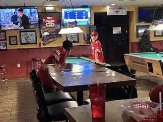 T J's Sports Tavern