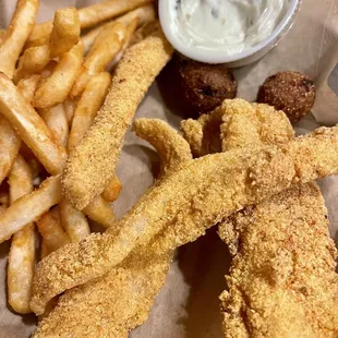 Catfish, fries, homemade tartar sauce 3