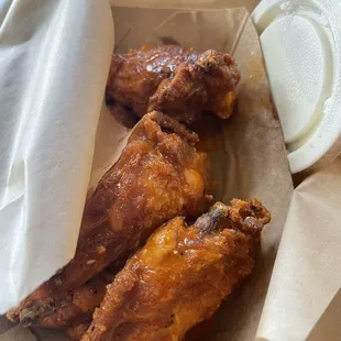 chicken wings, bbq wings, fried chicken wings, fried chicken, chicken, bbq chicken, poultry, chicken wings and fried chicken, food