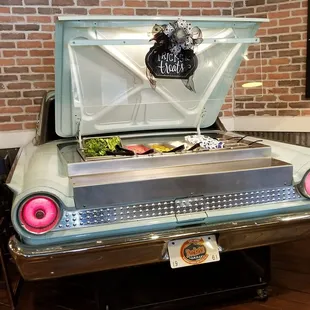 Condiments bar