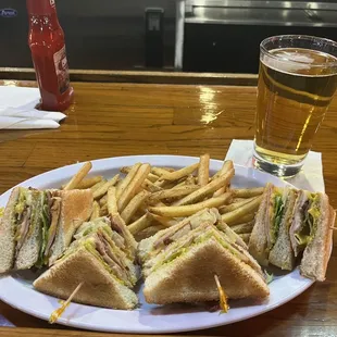 Pockets&apos; &quot;Club House&quot; Special