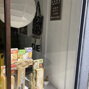 Poco market hours listed in the window