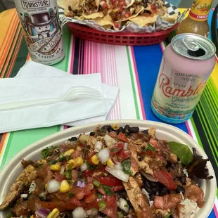 Bowl and nachos