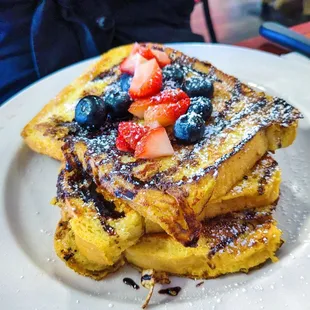 Podium Finish Sport Boutique & Cafe