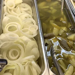 I think these onions are free too. You might wanna ask before helping yourself tho lol.