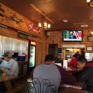 Nice atmosphere in Pody's, big TV.