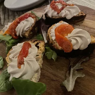Crostini con pate di fegatini di pollo