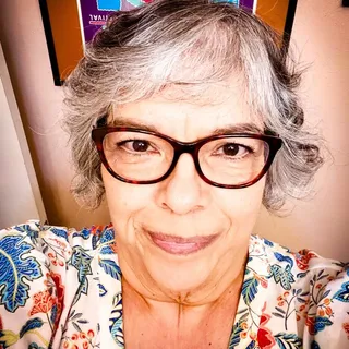 Stella S.