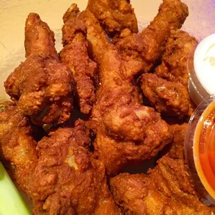 Hot wing Wed!