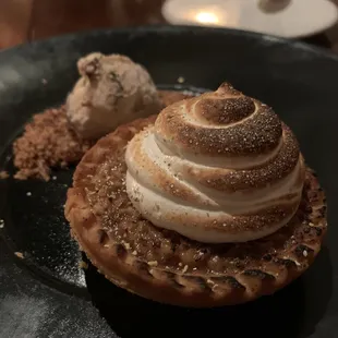 Pecan pie tart