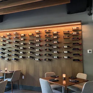 sushi and sashimi, interior