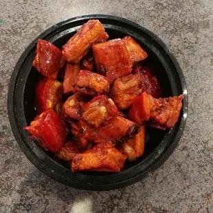 a bowl of chicken wings
