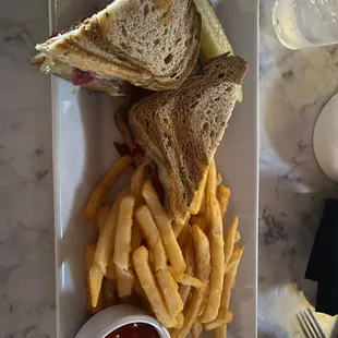 Rueben with fries