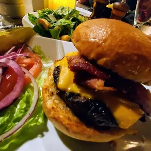 Cheeseburger w/American and Side Ceasar