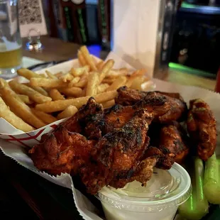 chicken wings, chicken, fried chicken wings, poultry, bbq chicken, fried chicken, food, chicken wings and fried chicken, bbq wings