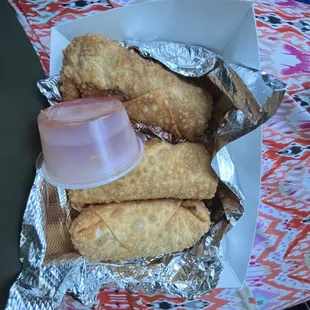 Veggie + 2 chicken egg rolls