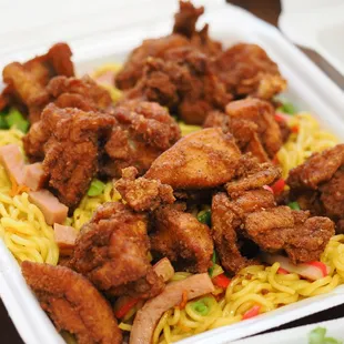 Fried Noodles with Fried Chicken