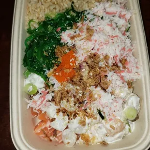 Looks good but was tasteless without flooding it with fatty sauces.