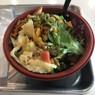 Regular poke bowl with spicy  tuna