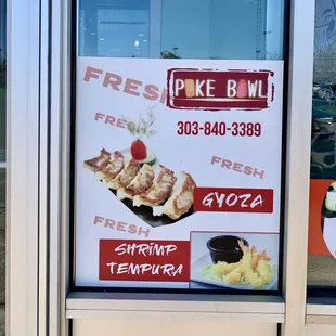 a sign for poke bowl