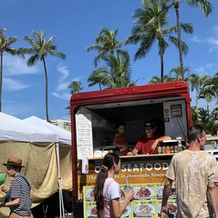 Hot sunny morning in Hawai'i