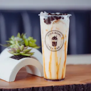 Signature Milk Tea (freshly brewed Black Oolong Tea &amp; non dairy milk)