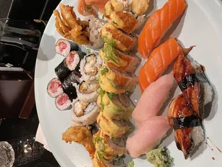 Sushi Avenue on the Square