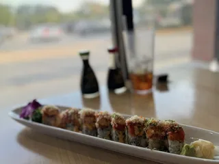 Takumi Sushi & Ramen